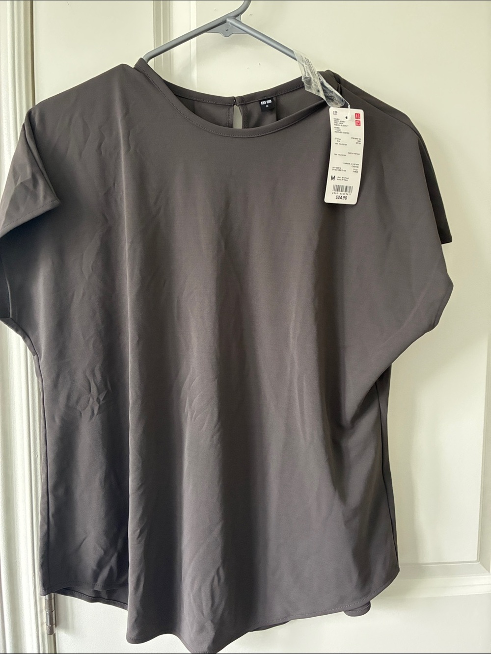 Uniqlo Women's Charcoal Short Sleeve Crew Neck Top